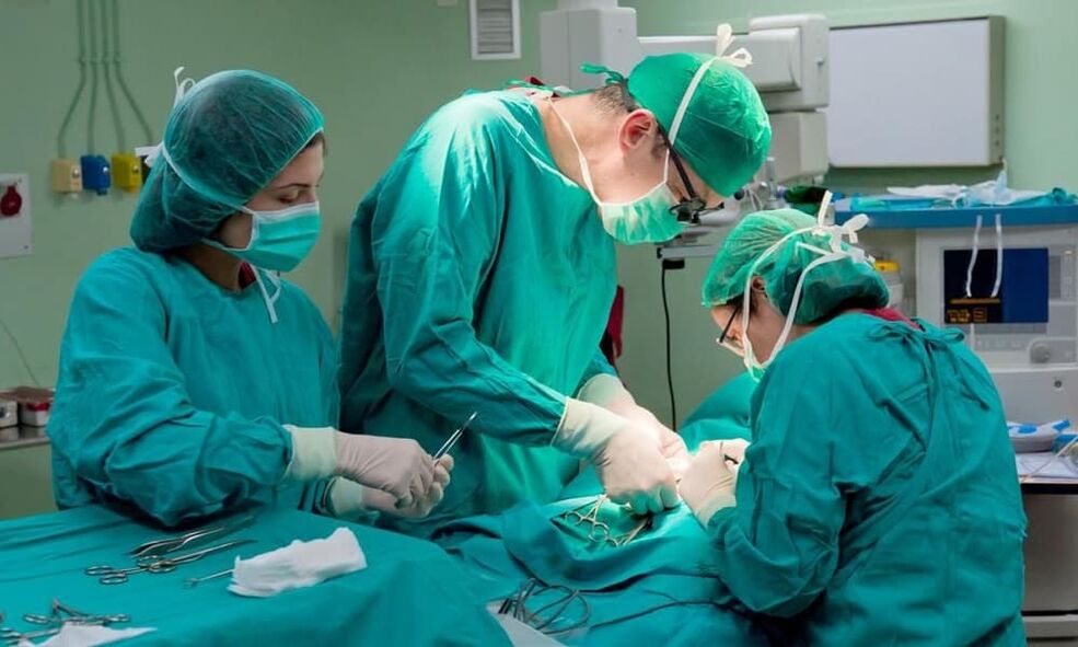 Se il danno alla vescica è grave, è necessario un intervento chirurgico